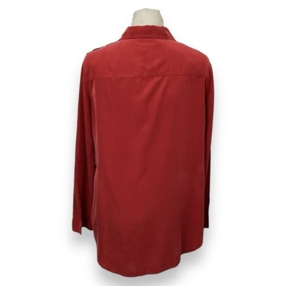 Chico’s Women’s Long Sleeve Button Down Shirt, Red, size 2 - Picture 3 of 8